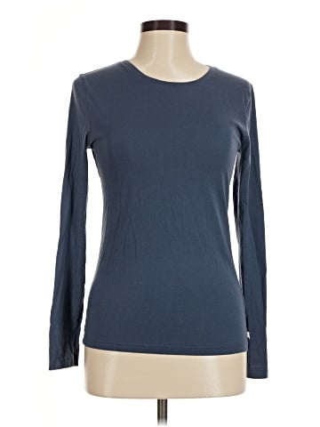 Victoria's Secret Long Sleeve T-Shirt (view 1)