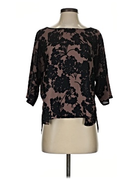 Paper Crown 3/4 Sleeve Blouse