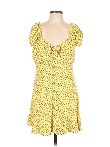 No Boundaries Casual Dress (view 1)