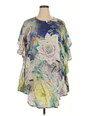 Unbranded Poncho (view 1)