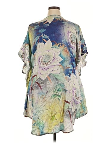 Unbranded Poncho (view 2)