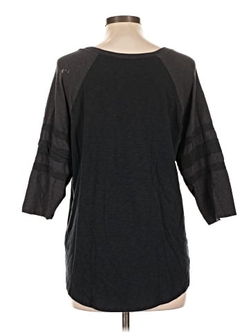 Torrid 3/4 Sleeve T-Shirt (view 2)