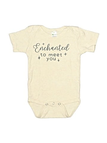 Laughing Giraffe Short Sleeve Onesie (view 1)