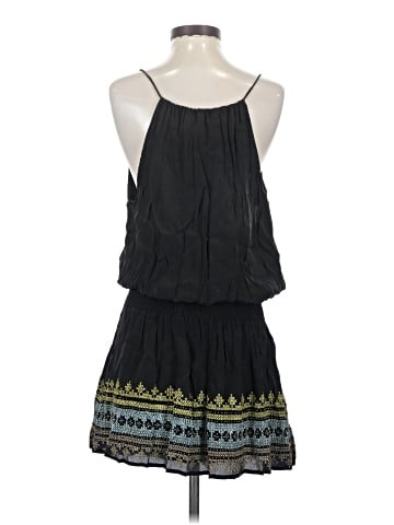 Chloe Oliver Casual Dress (view 2)