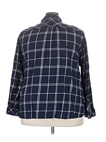 Croft & Barrow 3/4 Sleeve Button-Down Shirt (view 2)