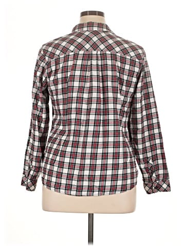 Croft & Barrow Long Sleeve Button-Down Shirt (view 2)