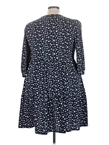 Kaileigh Casual Dress (view 2)