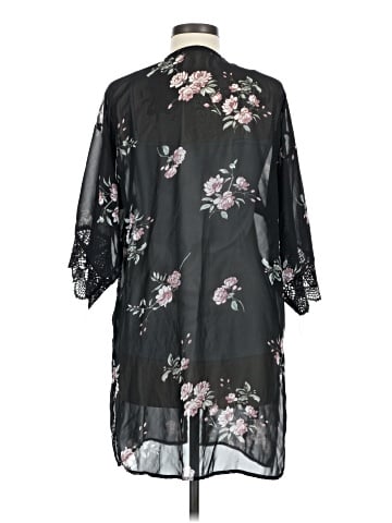 Wallflower Kimono (view 2)