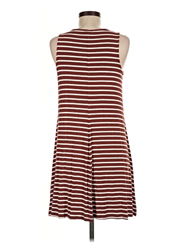 Old Navy Casual Dress (view 2)