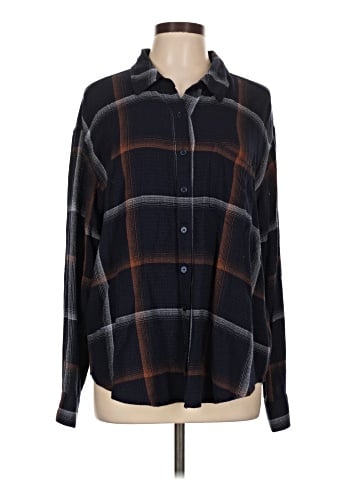 Maurices Long Sleeve Button-Down Shirt (view 1)