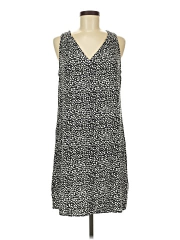 Old Navy Casual Dress (view 1)