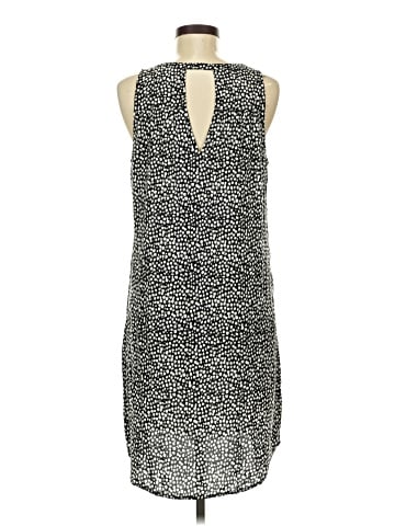 Old Navy Casual Dress (view 2)