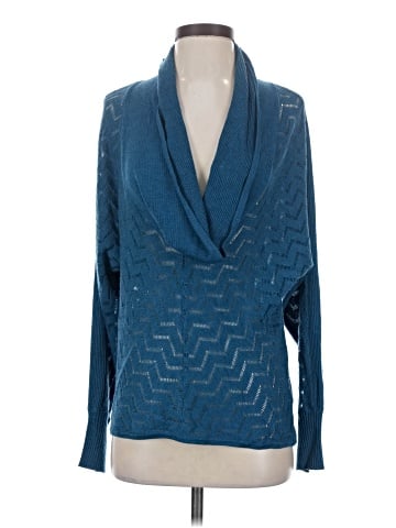 Holistia Pullover Sweater (view 1)