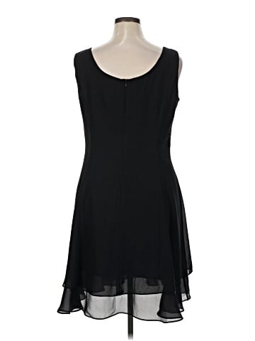 Virgo Cocktail Dress (view 2)