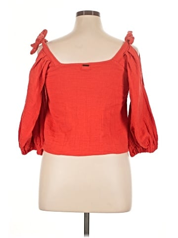 Billabong 3/4 Sleeve Top (view 2)