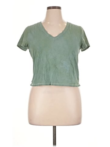 Universal Thread Short Sleeve T-Shirt (view 1)