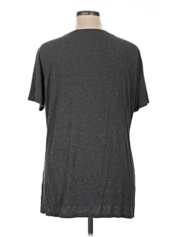 Amaryllis Short Sleeve T-Shirt (view 2)