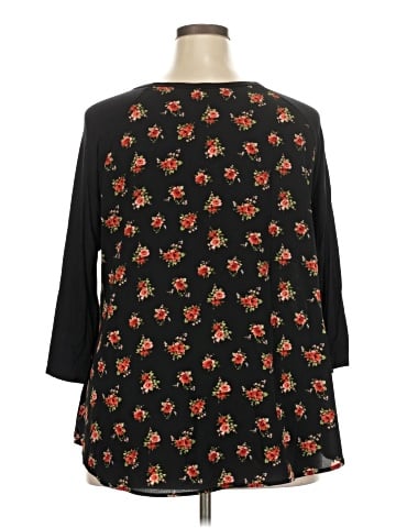 Kaileigh 3/4 Sleeve Top (view 2)