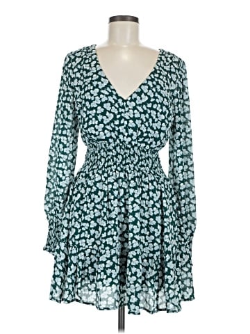 Abercrombie & Fitch Casual Dress (view 1)