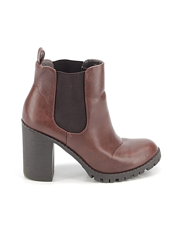 Pre-owned Soda Ankle Boots In Brown