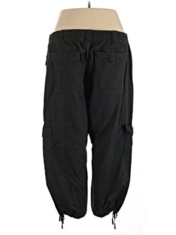 Old Navy Cargo Pants (view 2)