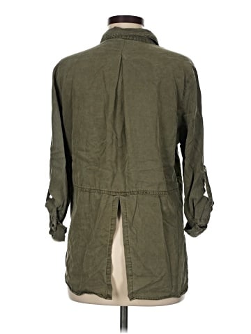 Buttons 3/4 Sleeve Button-Down Shirt (view 2)