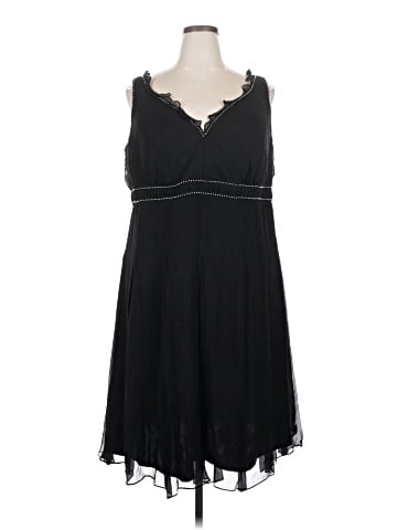 Carmen Marc Valvo Cocktail Dress (view 1)