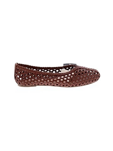 Universal Thread Flats (view 1)