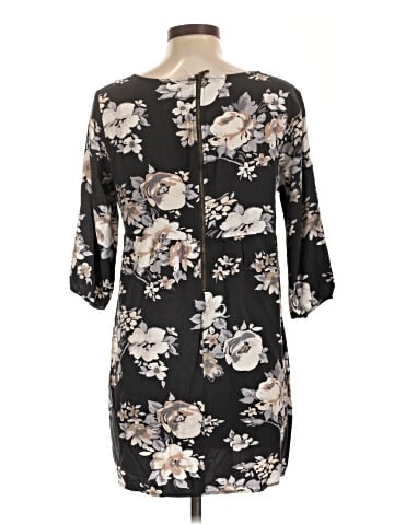 Old Navy Casual Dress (view 2)