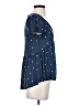 Jun & Ivy Stars Blue Short Sleeve Blouse Size XXS - photo 4