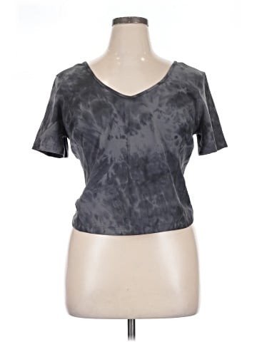 Lululemon Athletica Short Sleeve T-Shirt (view 1)