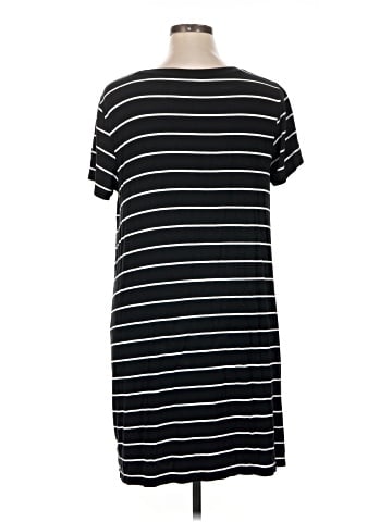 Ava & Viv Casual Dress (view 2)