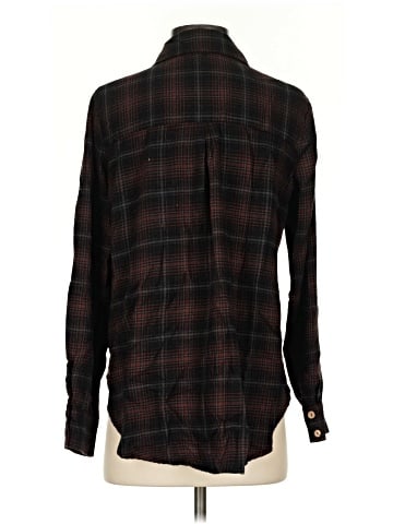 E&M Collection Long Sleeve Button-Down Shirt (view 2)