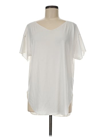 Uniqlo Short Sleeve T-Shirt (view 1)