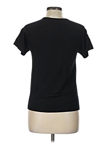 Uniqlo Short Sleeve T-Shirt (view 2)
