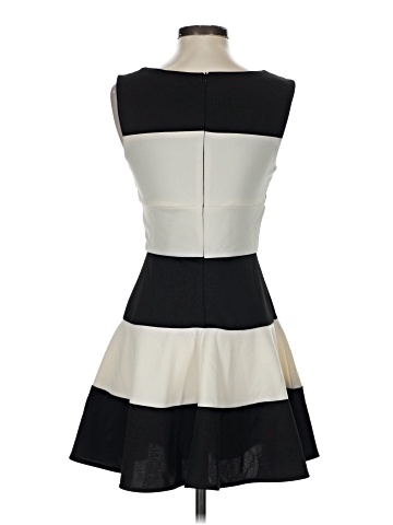 Signature 8 Casual Dress (view 2)