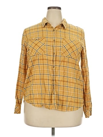 Universal Thread Long Sleeve Button-Down Shirt (view 1)