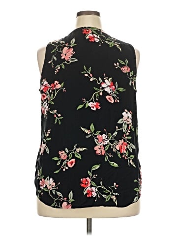 Croft & Barrow Sleeveless Blouse (view 2)