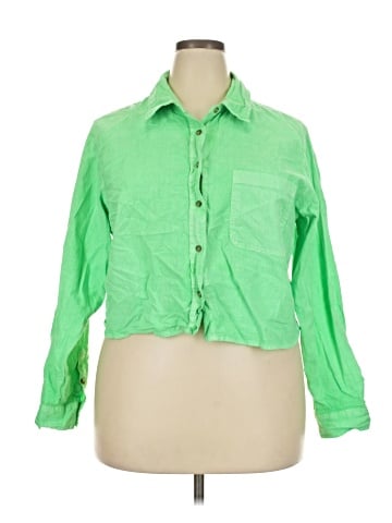 Universal Thread Long Sleeve Button-Down Shirt (view 1)