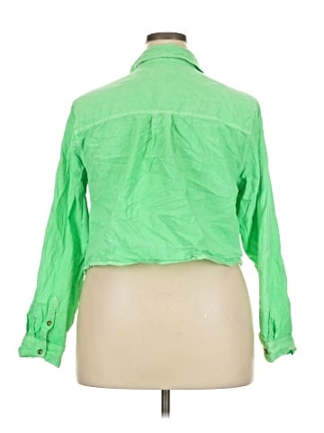 Universal Thread Long Sleeve Button-Down Shirt (view 2)