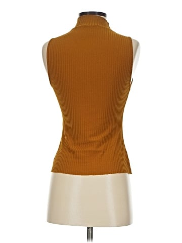 Zara Basic Sleeveless Turtleneck (view 2)