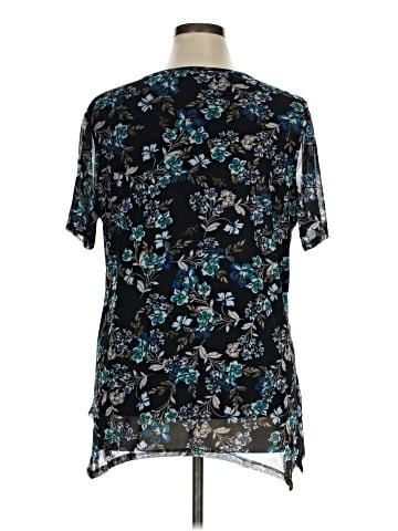 Croft & Barrow Short Sleeve Blouse (view 2)