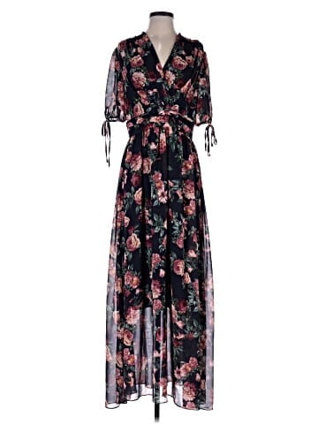 Gal Meets Glam Casual Dress (view 1)
