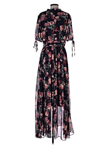 Gal Meets Glam Casual Dress (view 2)