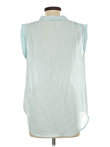 Darjoni Sleeveless Blouse (view 2)