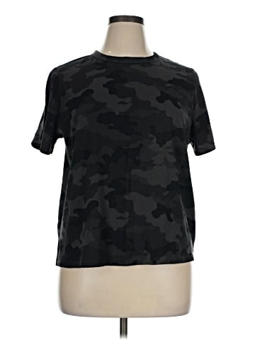 Old Navy Active T-Shirt (view 1)