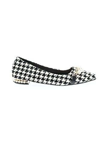 Unbranded Flats (view 1)