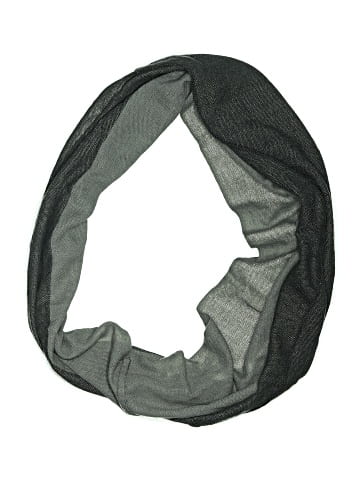 Leith Scarf (view 1)