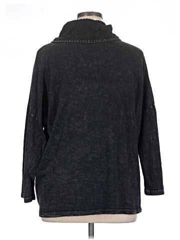 Jess & Jane 3/4 Sleeve Top (view 2)