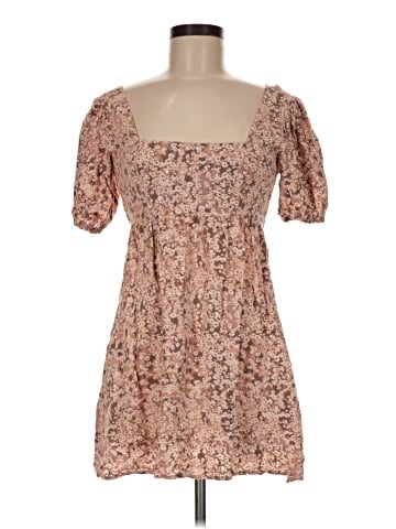 Sky and Sparrow Casual Dress (view 1)